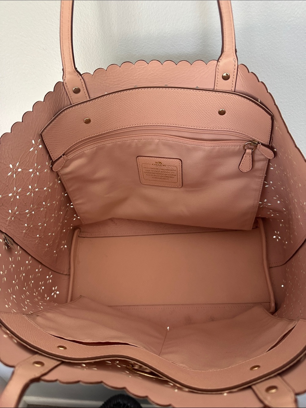 Coach Cream Perforated laser-cut Daisy Tote - Picture 2 of 8